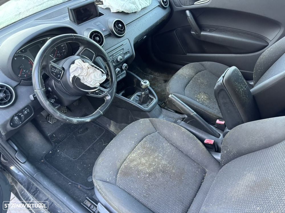 Audi A1 1.6Tdi para peças - 7