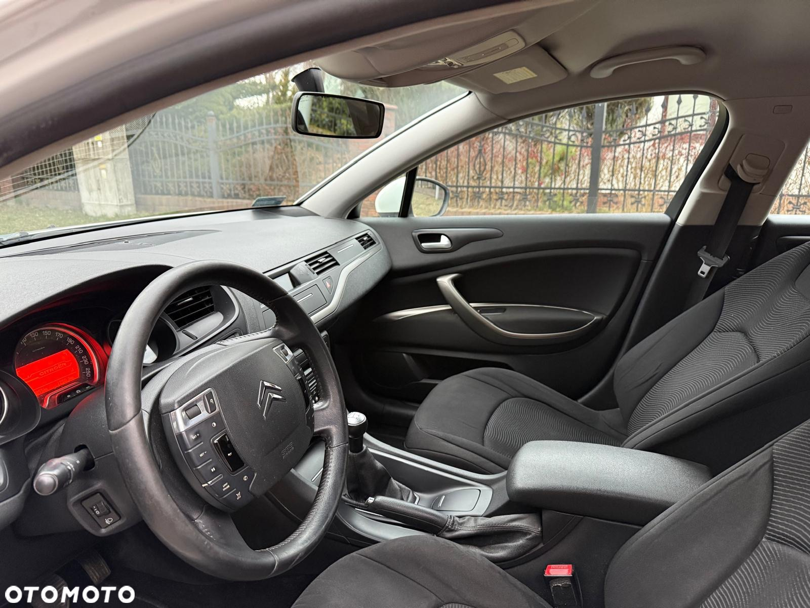 Citroën C5 1.6 HDi Dynamique - 8