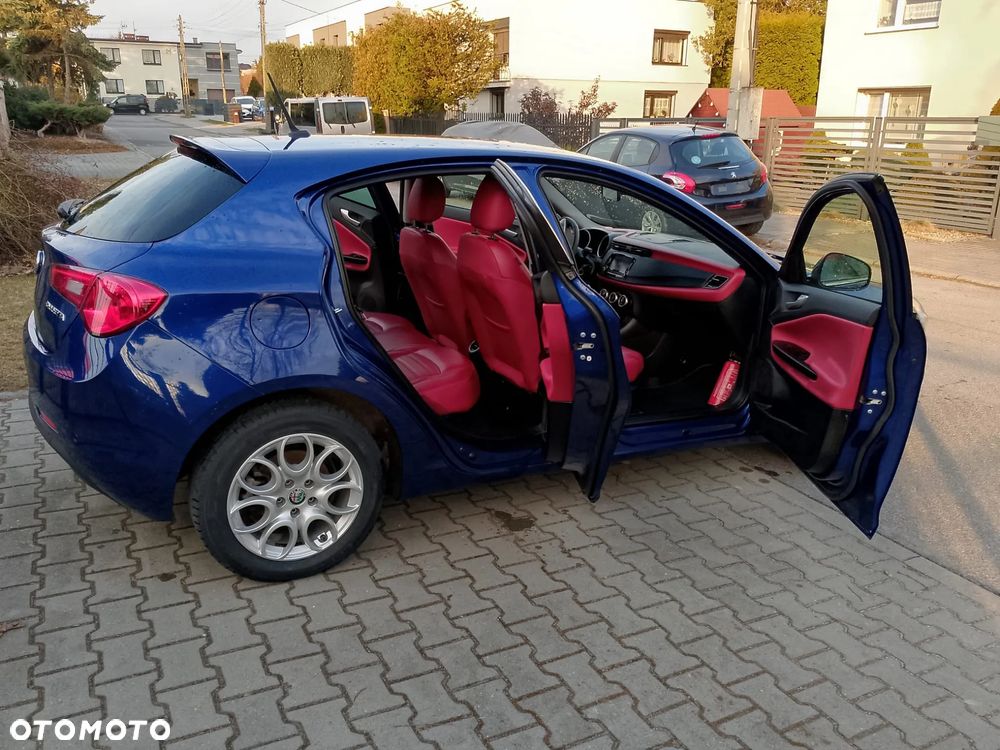Alfa Romeo Giulietta 1.6 JTDM Super - 6