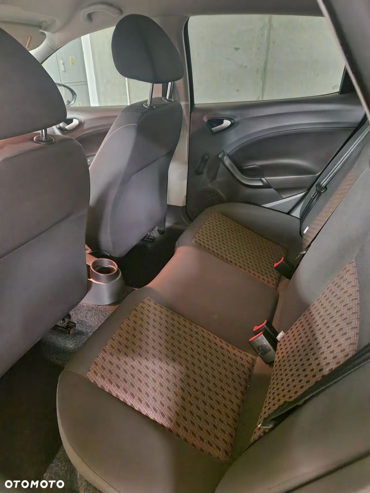 Seat Ibiza 1.4 16V Reference - 13