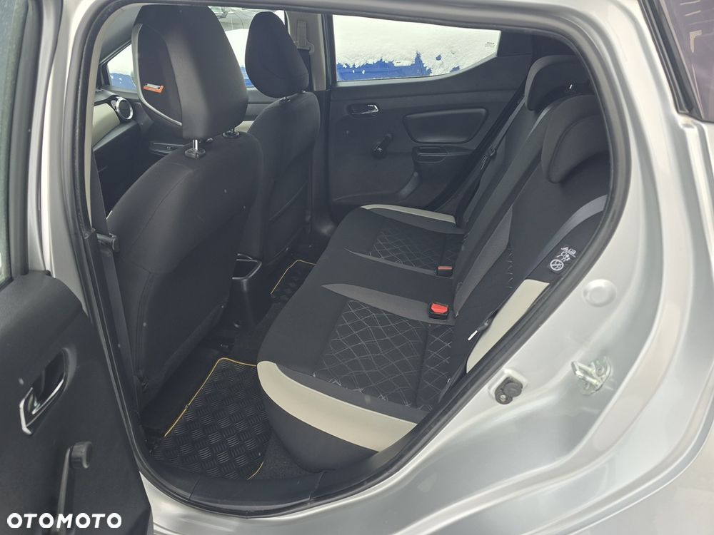 Nissan Micra 1.0 Acenta - 10