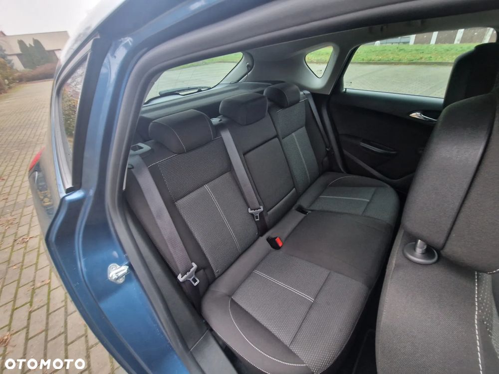 Opel Astra 1.4 Turbo - 18