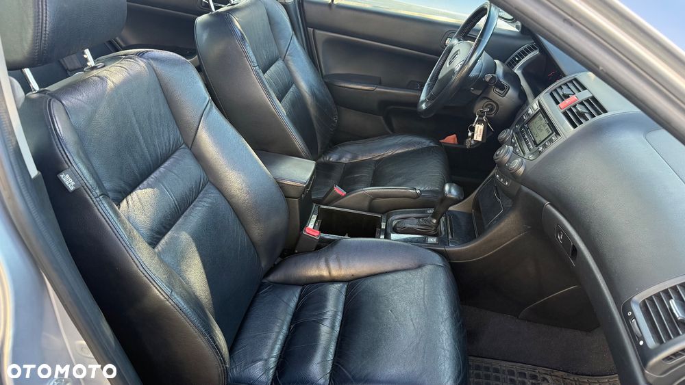Honda Accord 2.4 Executive - 29