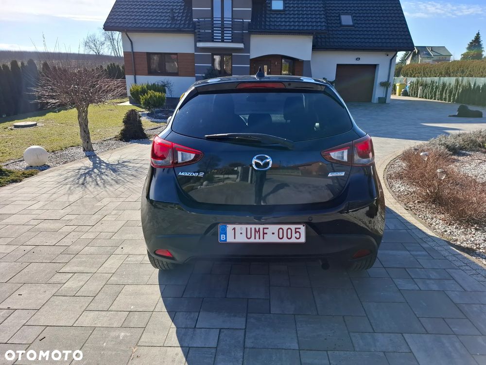 Mazda 2 - 10