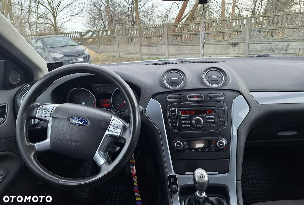 Ford Mondeo - 4