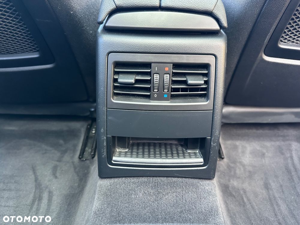 BMW Seria 3 - 24
