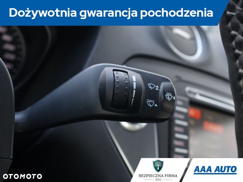 Ford Mondeo - 22