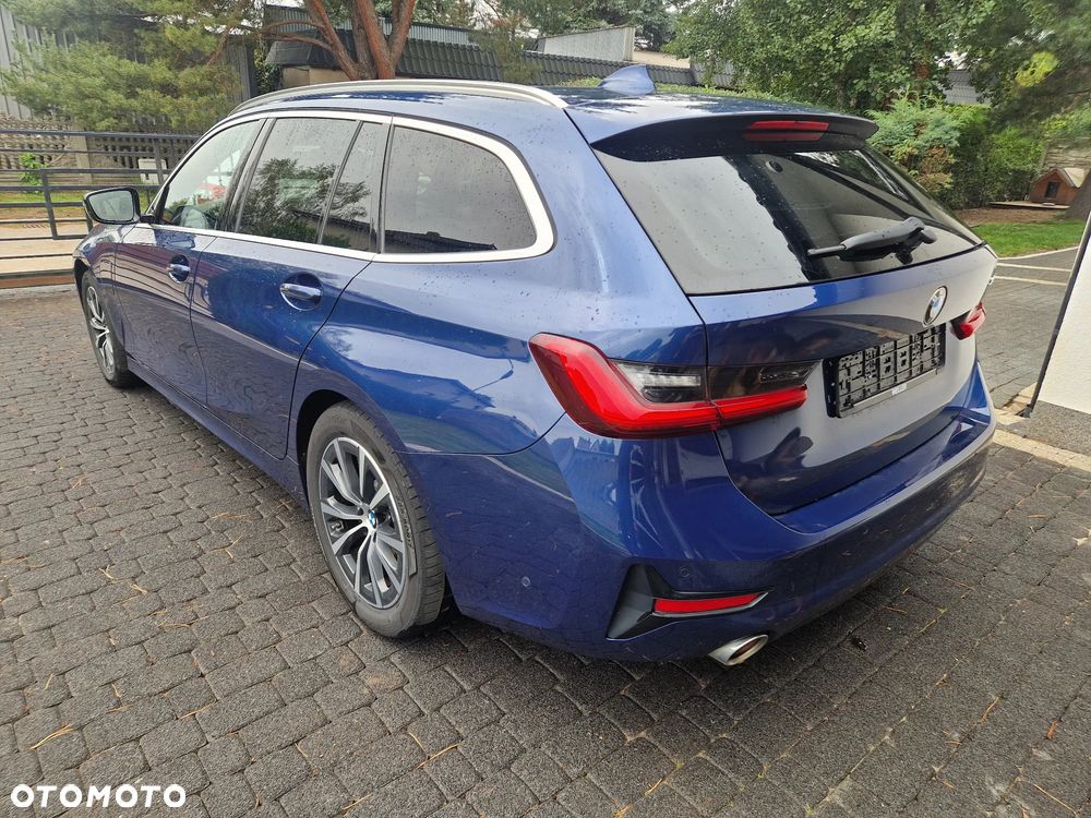 BMW Seria 3 330e - 6