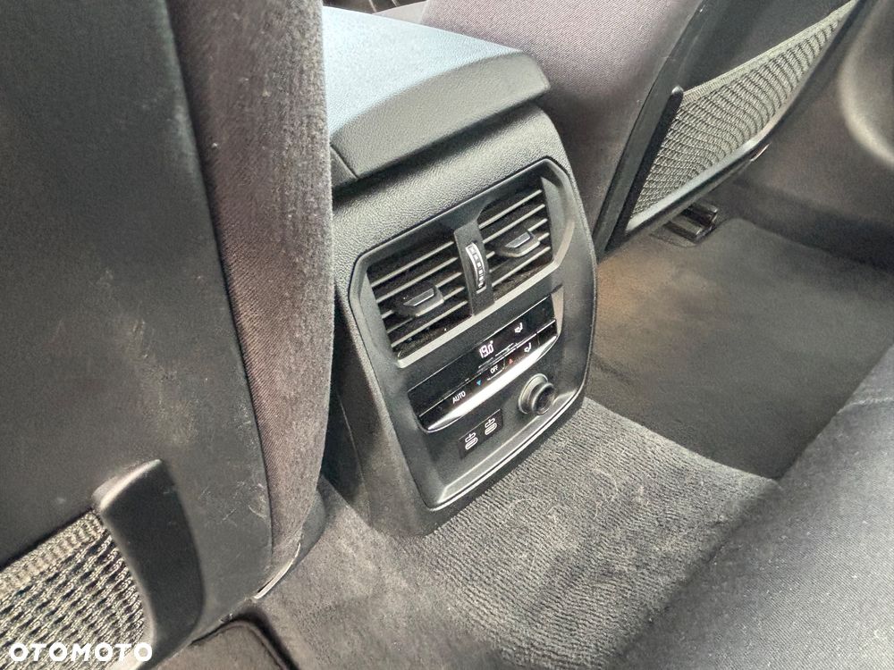 BMW Seria 3 318i - 17