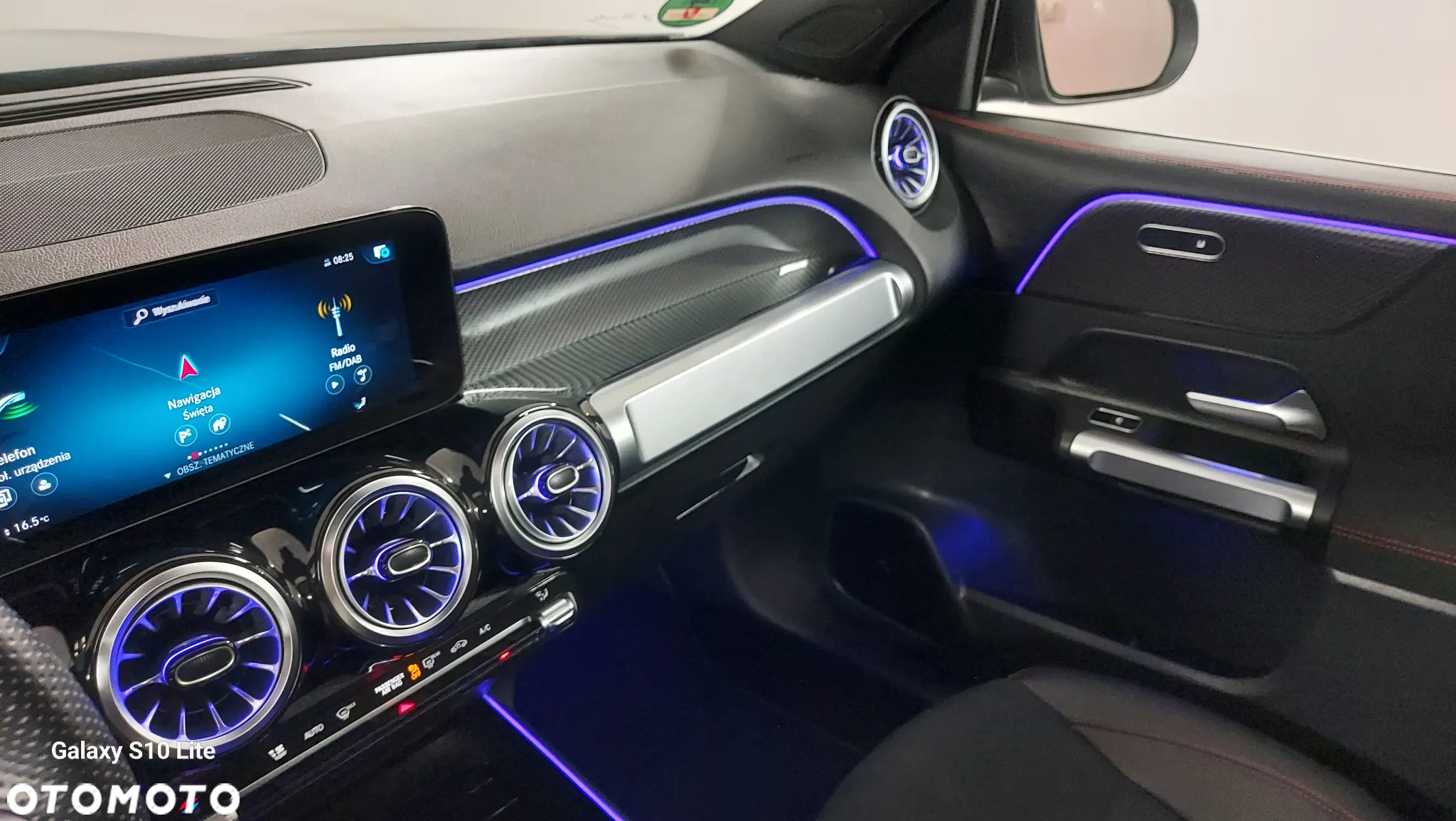 Mercedes-Benz GLB 220 d 4Matic 8G-DCT AMG Line - 21
