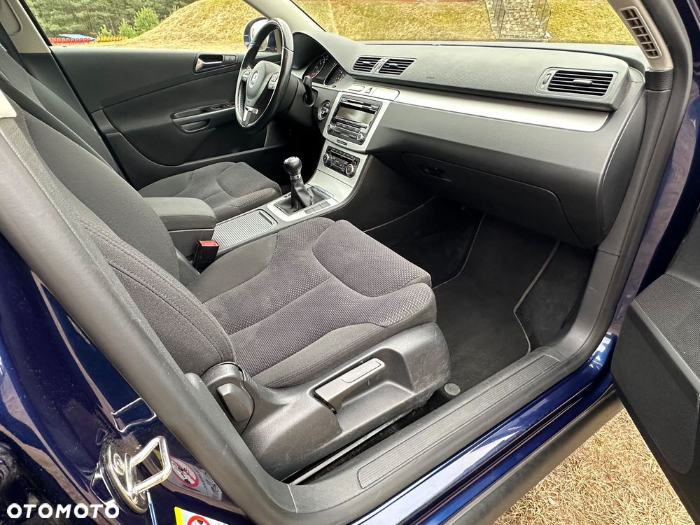 Volkswagen Passat 1.4 TSI BlueMotion Technology Comfortline - 10