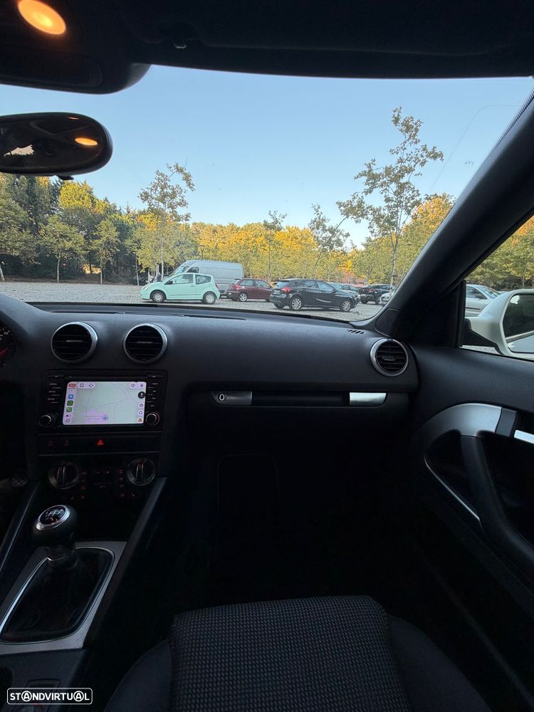 Audi A3 Cabrio 1.6 TDi DPF S line Sport Pack - 11