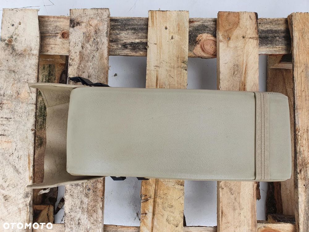 Mercedes W126 C126 SEC COUPE TYLNY PODŁOKIETNIK - 2