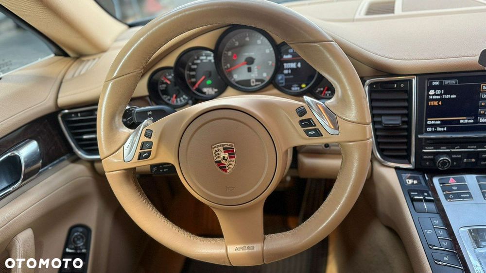 Porsche Panamera - 13