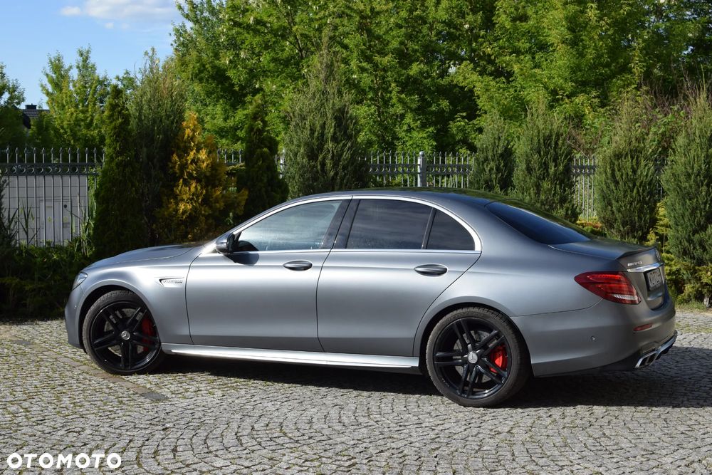 Mercedes-Benz Klasa E - 4