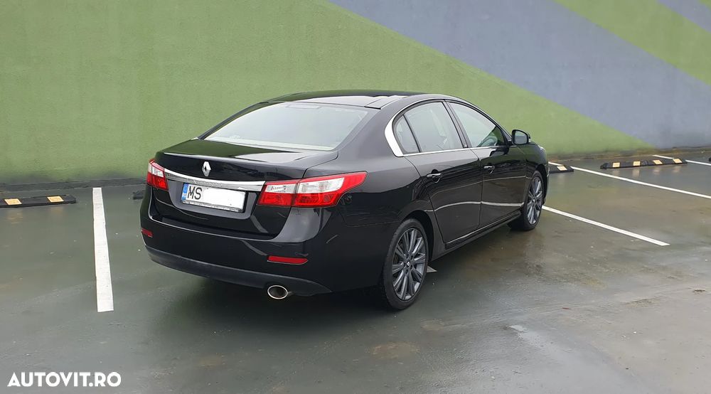 Renault Latitude 2.0 dCi Initiale Aut. - 12