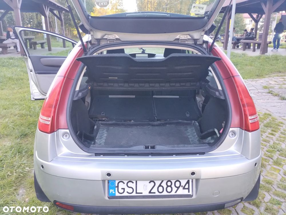 Citroën C4 1.6 HDi X - 6
