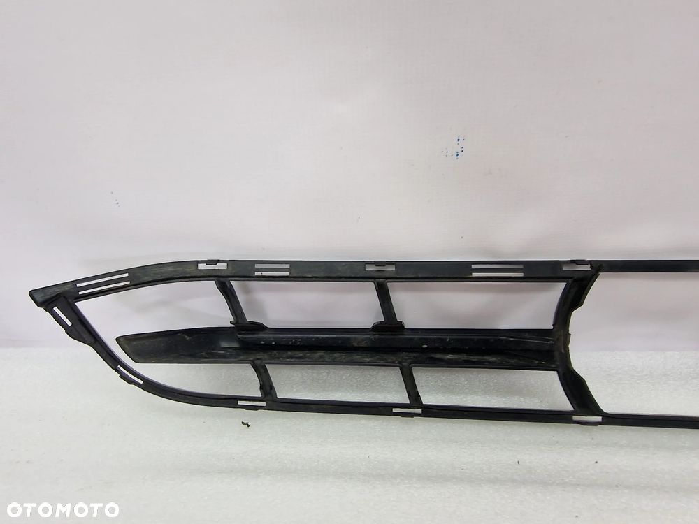 BMW G01 X3 KRATKA ŚRODKOWA ZDERZAKA PRZEDNIEGO PRZÓD POD RADAR , NR 773828-10 , NR AUKCJI KR198 - 9