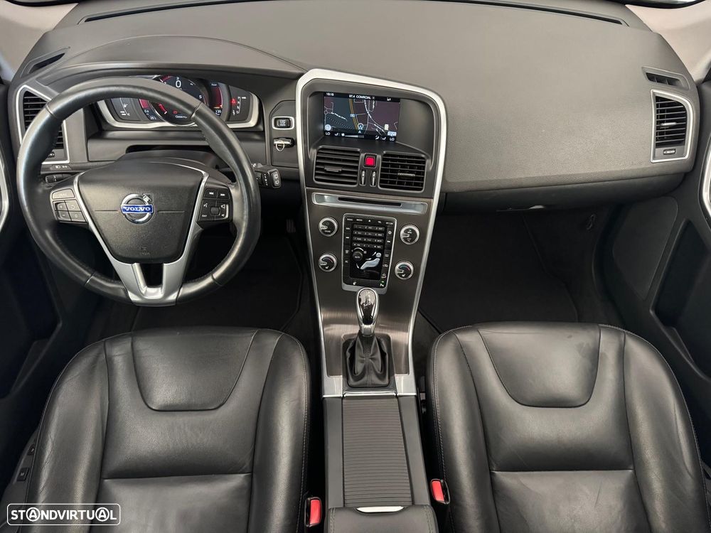 Volvo XC 60 D5 AWD Aut. RDesign - 10