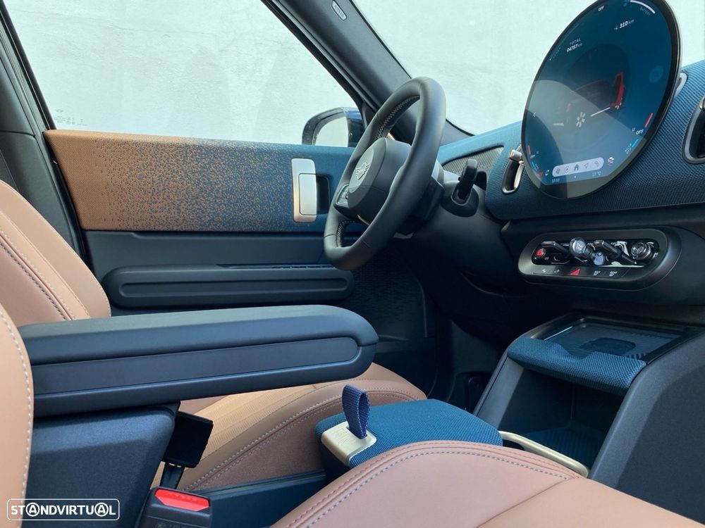 MINI Countryman E Favoured M - 15