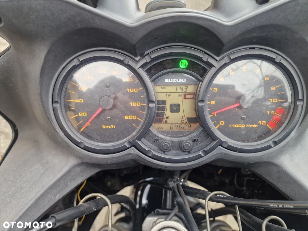 Suzuki V-STROM - 6