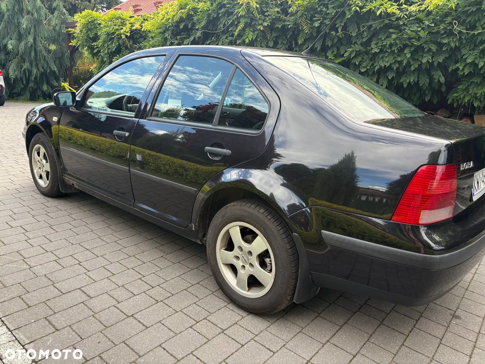 Volkswagen Bora - 2