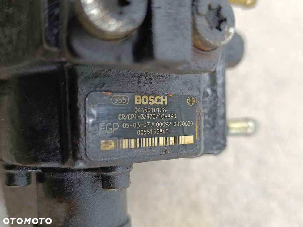 POMPA WTRYSKOWA ALFA ROMEO 159 0055193840 0445010128  BOSCH 1.9 JTD - 3