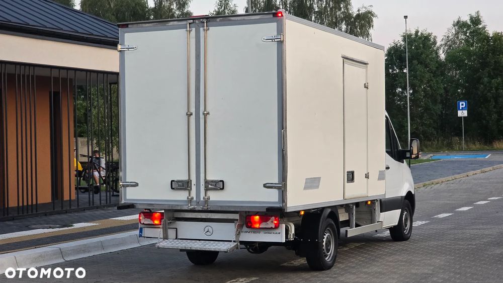 Mercedes-Benz SPRINTER 316 CDI 907❗❗NOWY MODEL / CHŁODNIA-MROŹNIA 7 PALET / -32*C +25*C / AGREGAT THERMOKING / ZASILANIE ZEWNETRZNE 230V / ZABUDOWA IGLOPOL / SERWIS ASO / SALON POLSKA / 1 WŁAŚCICIEL / JAK NOWY ❗❗ - 14