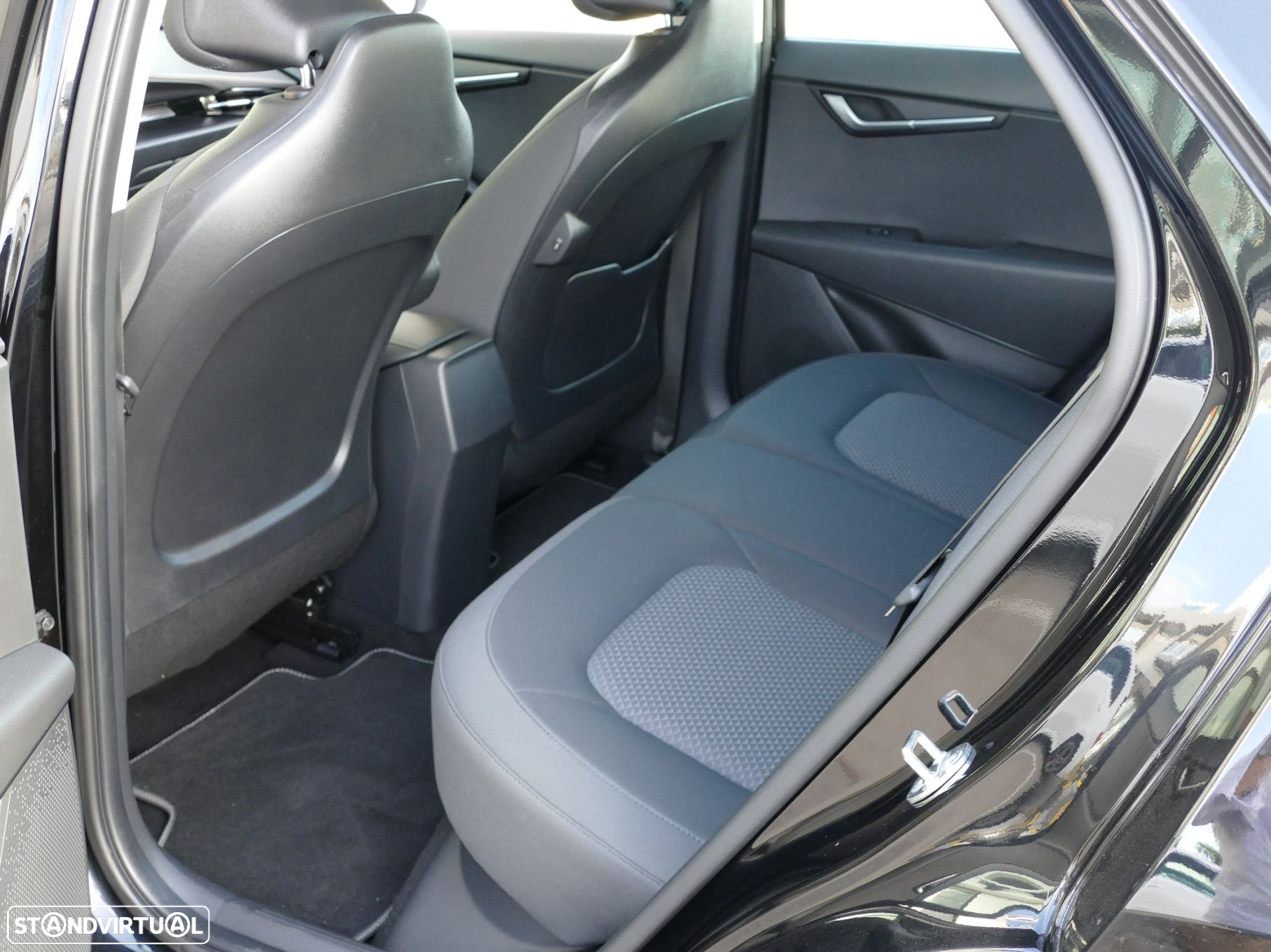 Kia Niro EV 64kWh Tech - 28