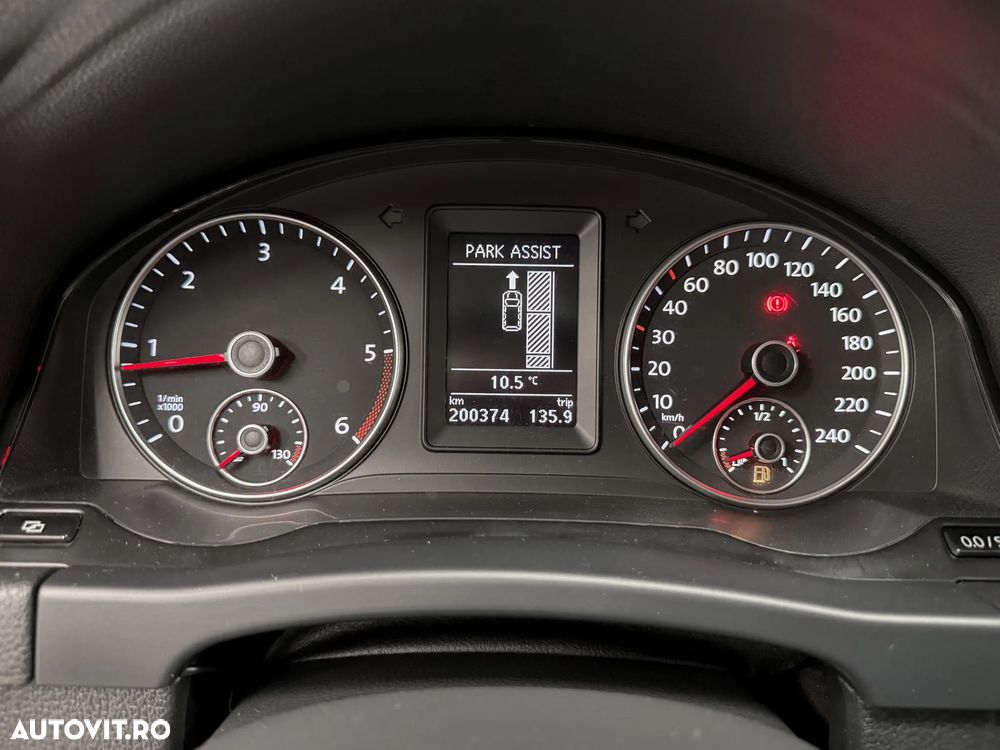 Volkswagen Golf Plus 1.6 TDI DPF BlueMotion Technology Team - 25