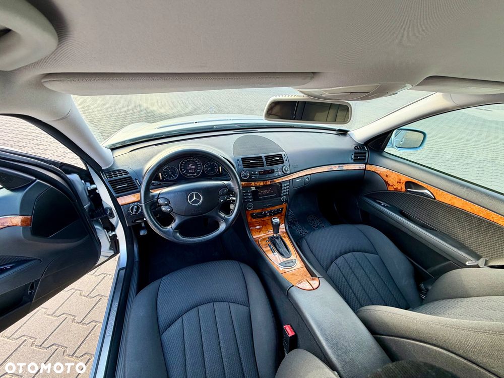 Mercedes-Benz Klasa E 200 Kompressor Automatik Elegance - 17