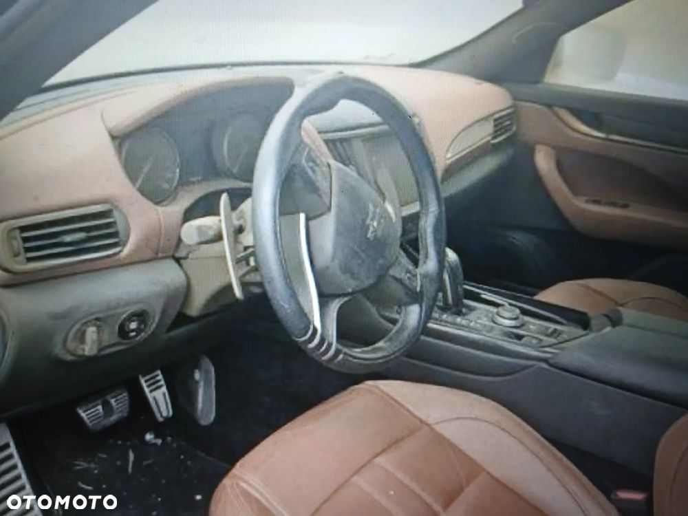Maserati Levante MHEV GT - 17