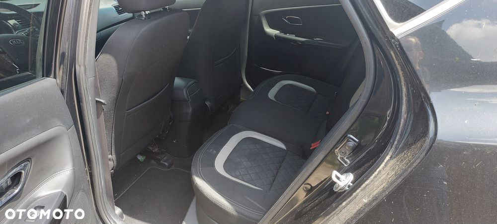 Kia Ceed 1.6 CRDi 136 ISG GT Line - 12