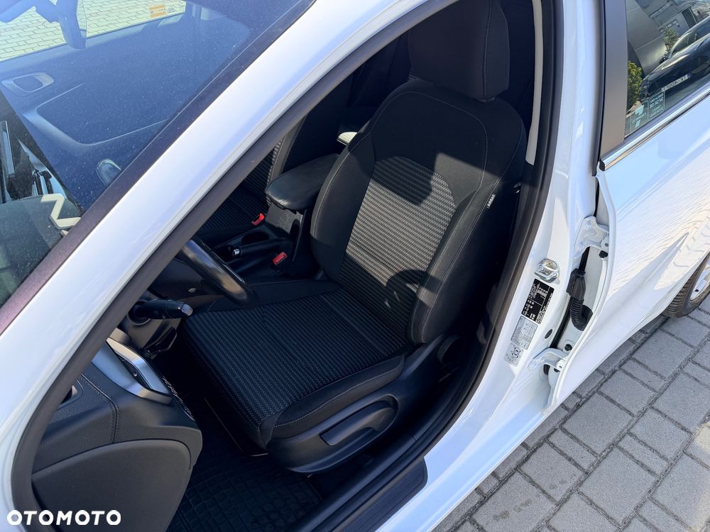Kia Ceed 1.5 T-GDI M - 15