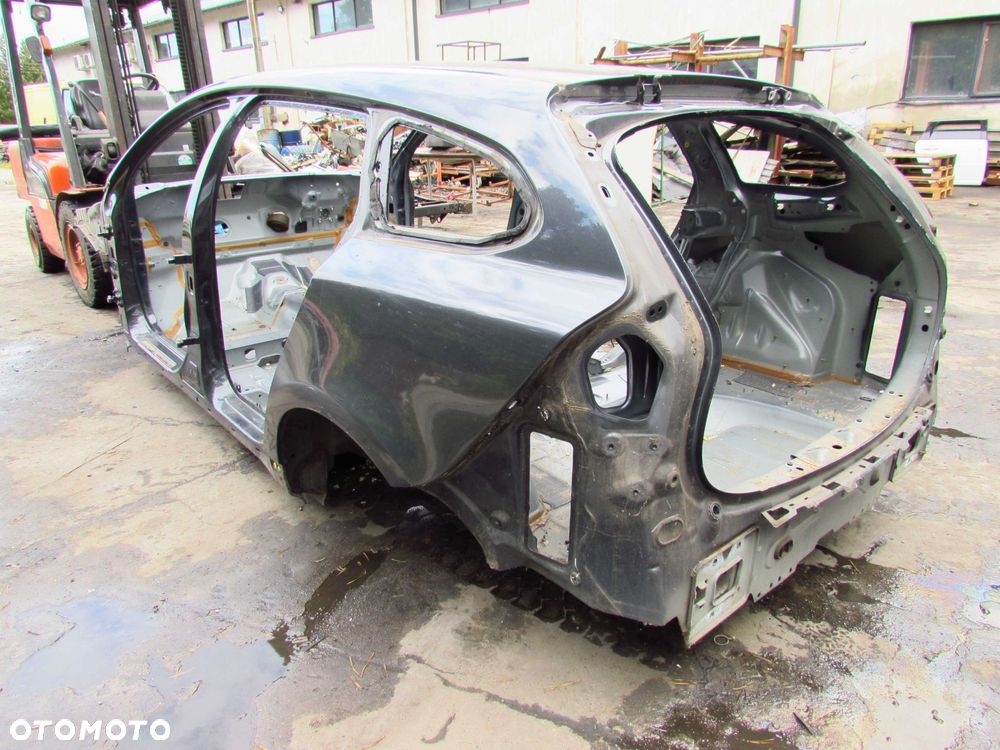 VOLVO V60 10-17 DACH SZYBERDACH SLUPEK POSZYCIE CIETY 492-46 POMORSKIE - 5