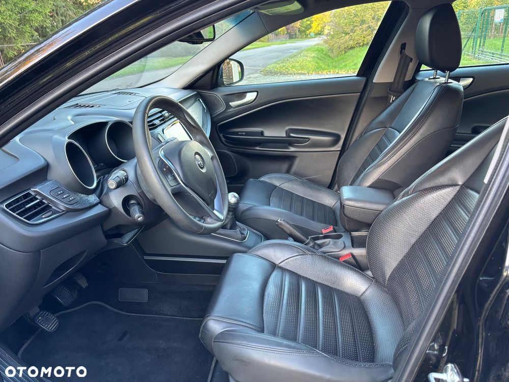 Alfa Romeo Giulietta 1.4 TB 16V Lusso Ti - 15