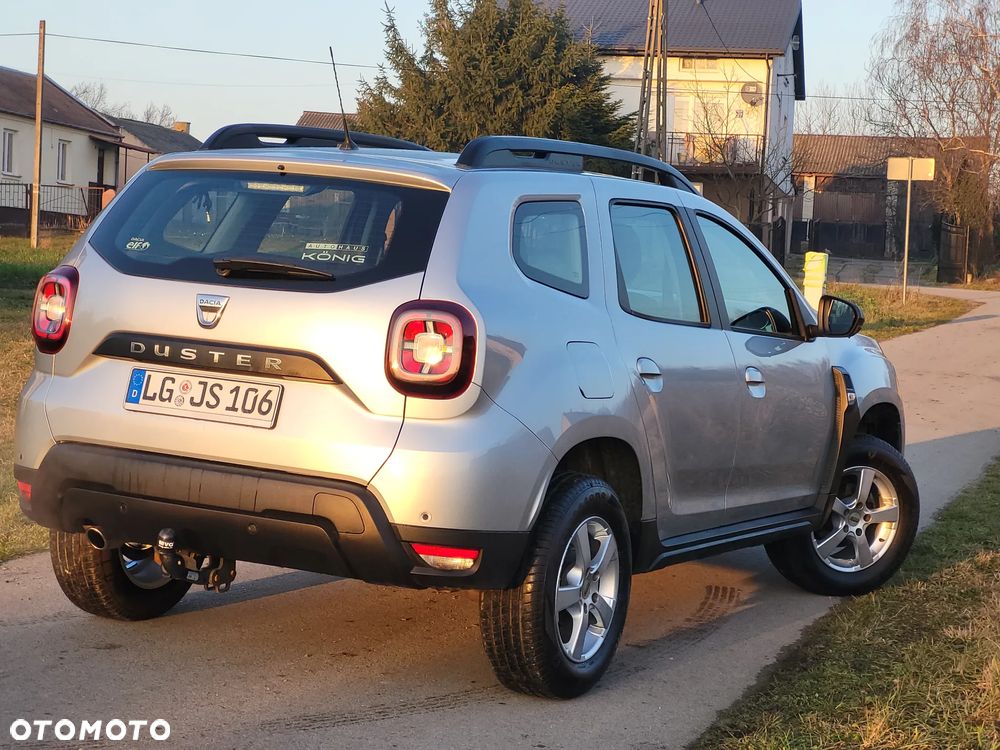 Dacia Duster 1.6 SCe Essential - 11