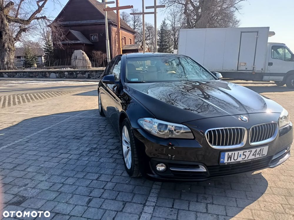 BMW Seria 5 520d xDrive - 2