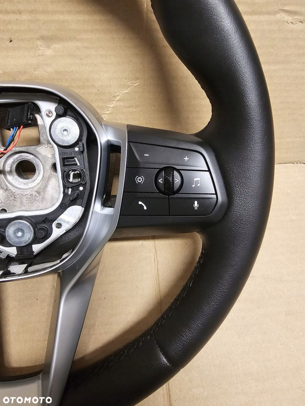 KIEROWNICA BMW X1 U11 X2 U10 MULTI FUNKCJA GRZANA - 3