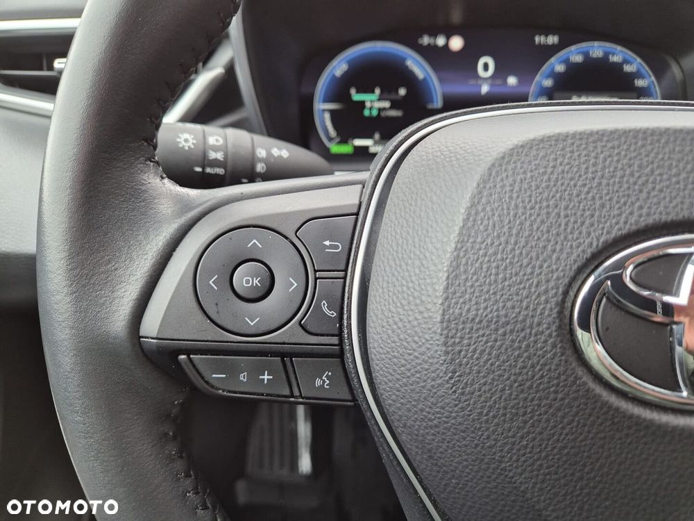 Toyota Corolla 1.8 Hybrid Style - 17