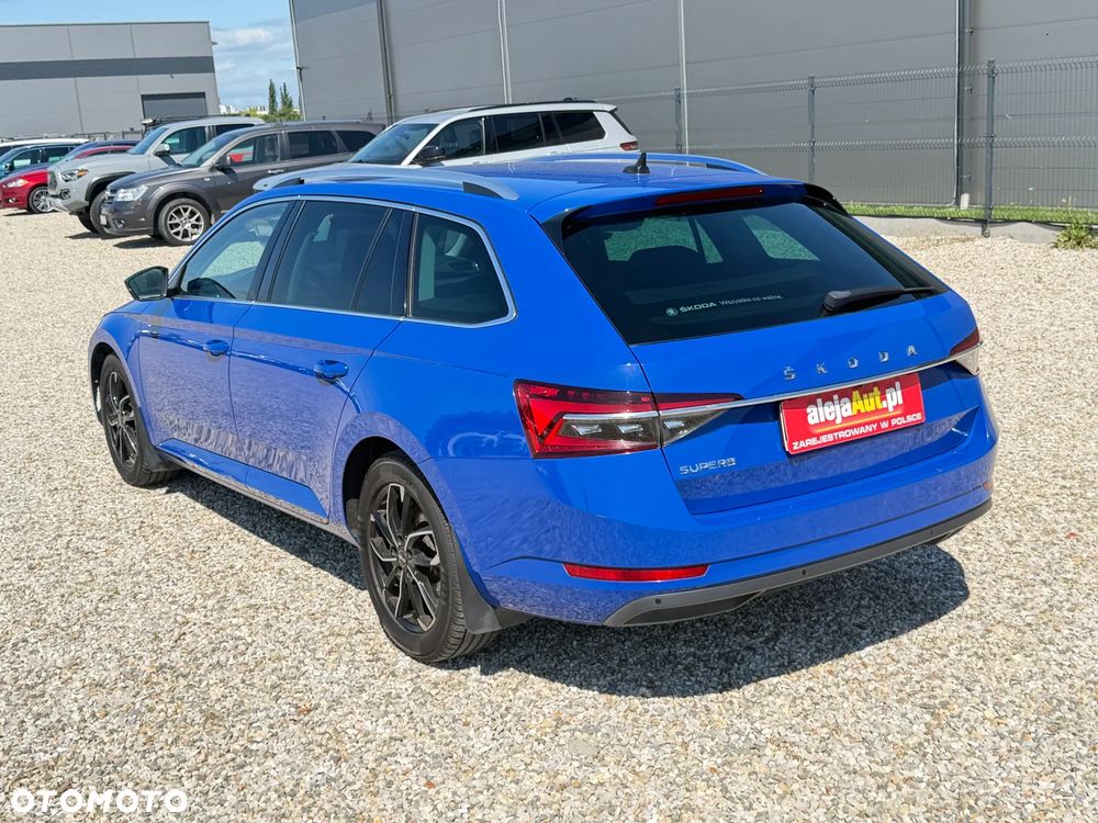 Skoda Superb 2.0 TDI SCR Ambition - 4