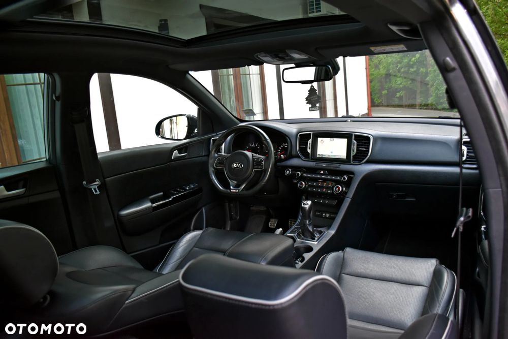 Kia Sportage 1.6 T-GDI AWD GT LINE - 38