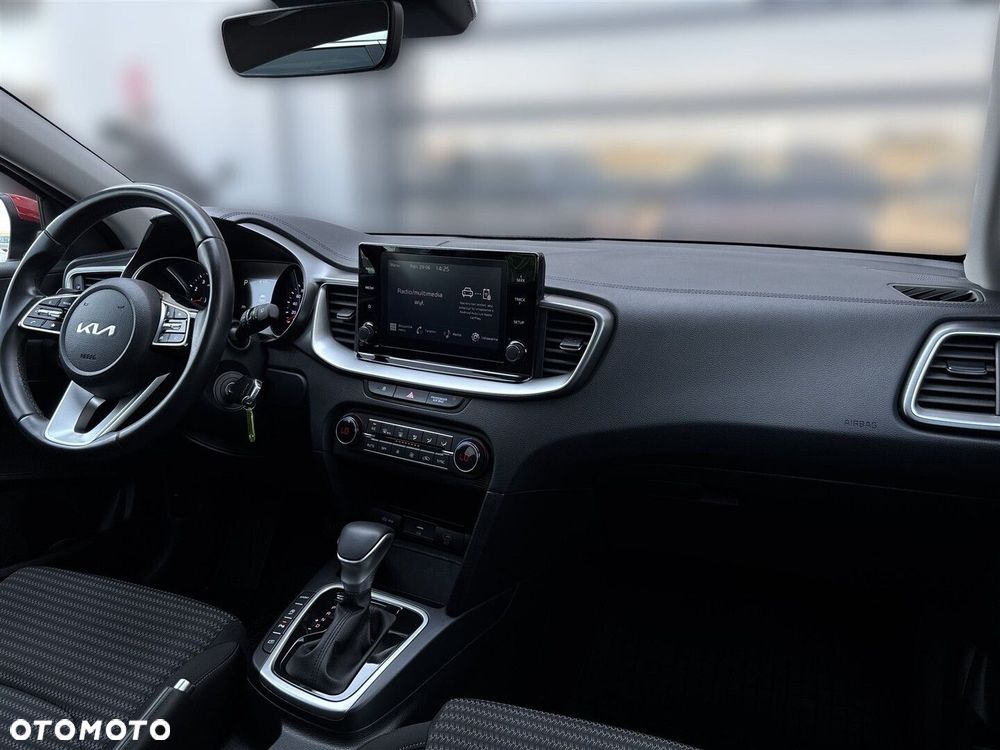 Kia Ceed 1.5 T-GDI M DCT - 14