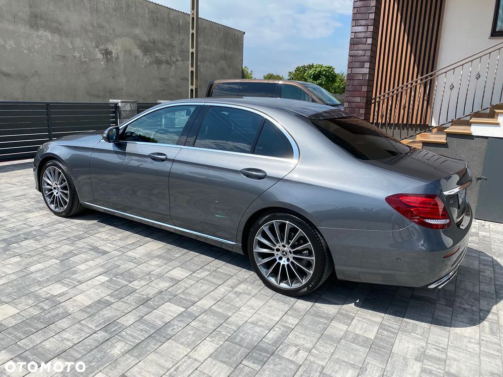 Mercedes-Benz Klasa E 250 9G-TRONIC Avantgarde - 2