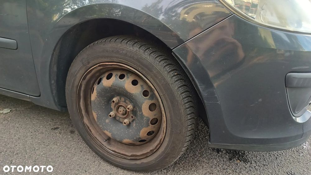 Renault Clio - 19