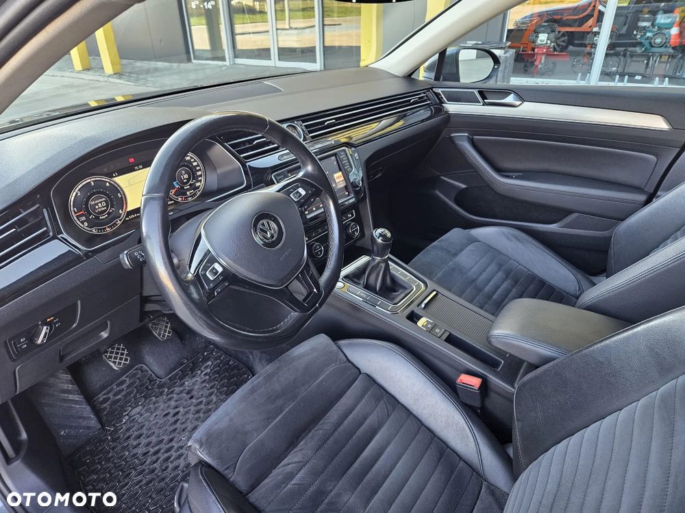Volkswagen Passat 2.0 TDI BMT Highline - 21