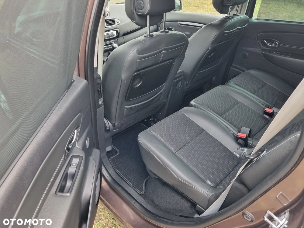 Renault Grand Scenic ENERGY TCe 115 S&S Bose Edition - 12