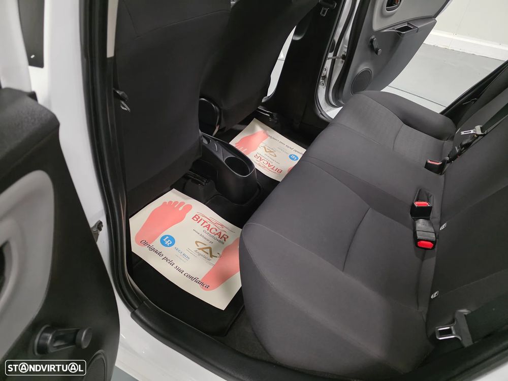 Toyota Yaris 1.4 D-4D ACtive+AC - 31