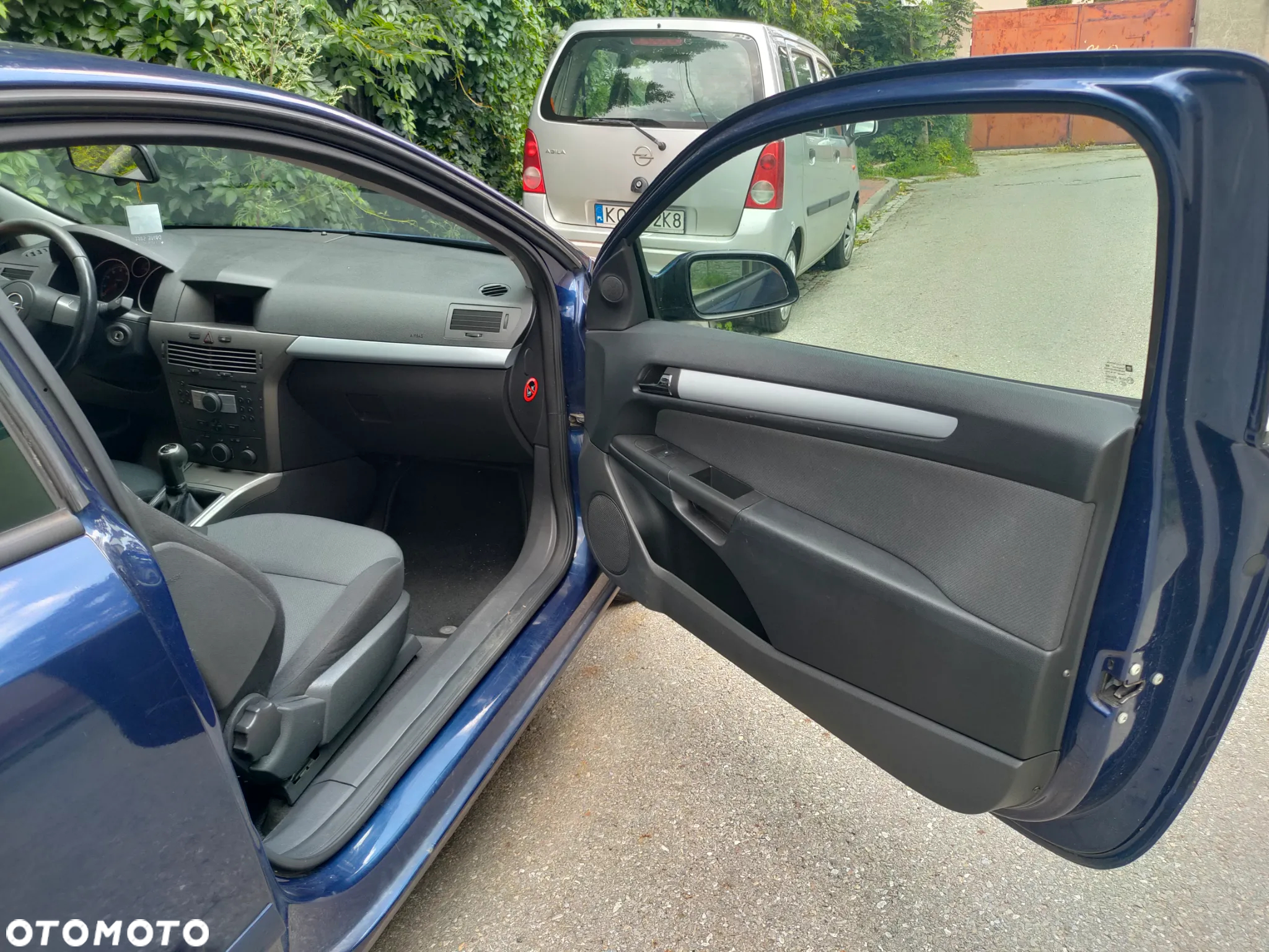 Opel Astra GTC 1.8 - 8