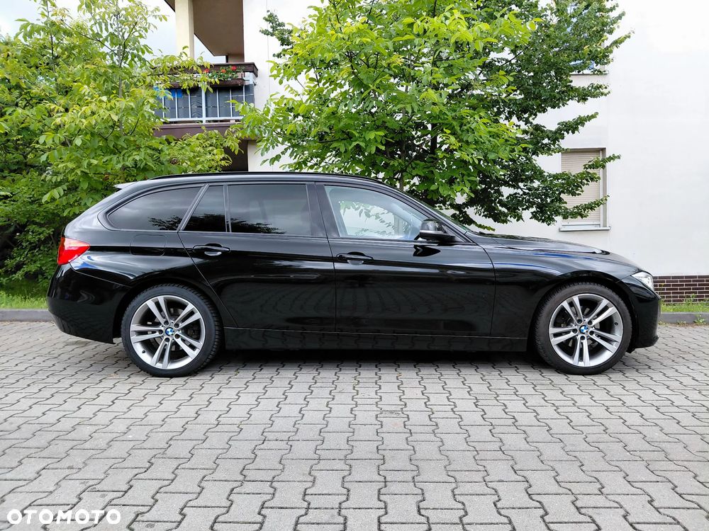 BMW Seria 3 320i M Sport - 10